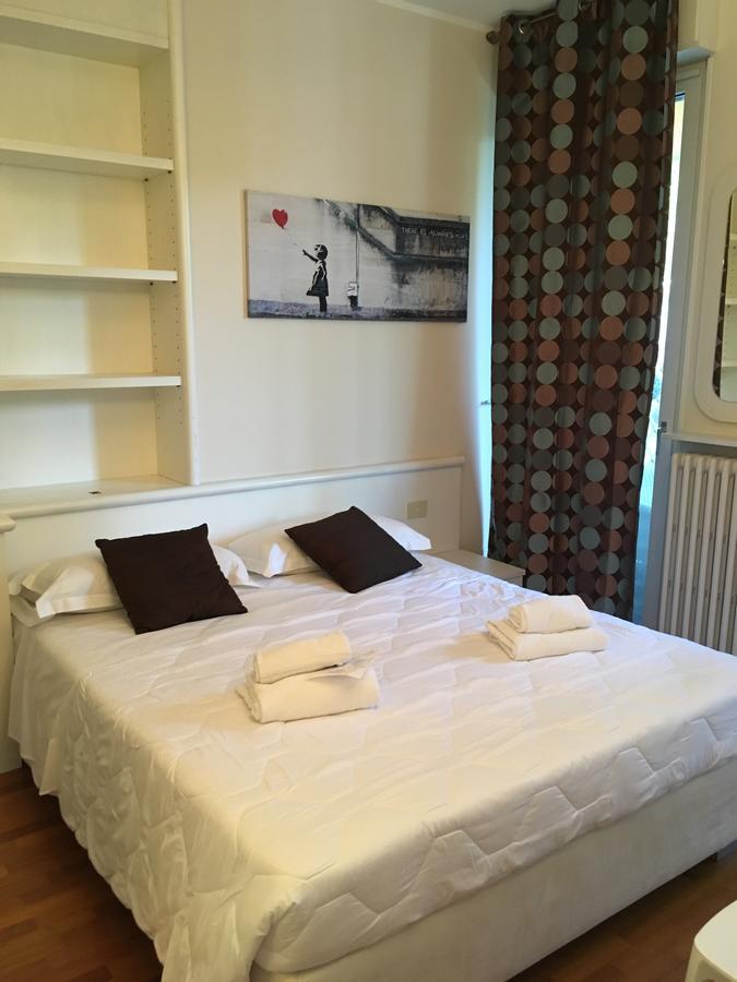 Sunset Apartment Sirmione Buitenkant foto