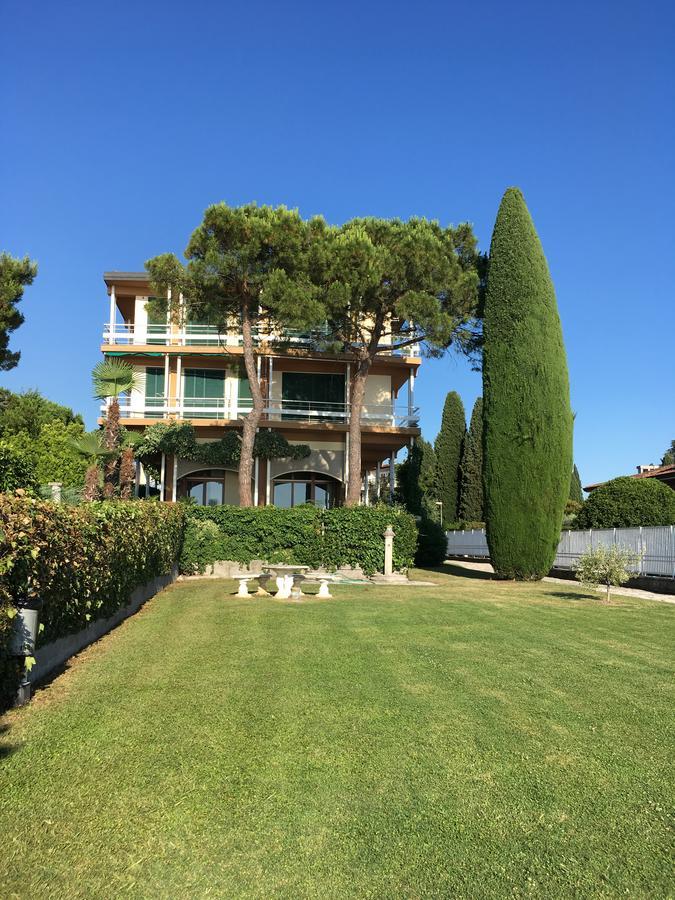 Sunset Apartment Sirmione Buitenkant foto