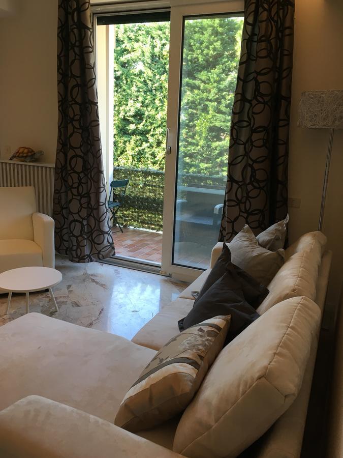 Sunset Apartment Sirmione Buitenkant foto